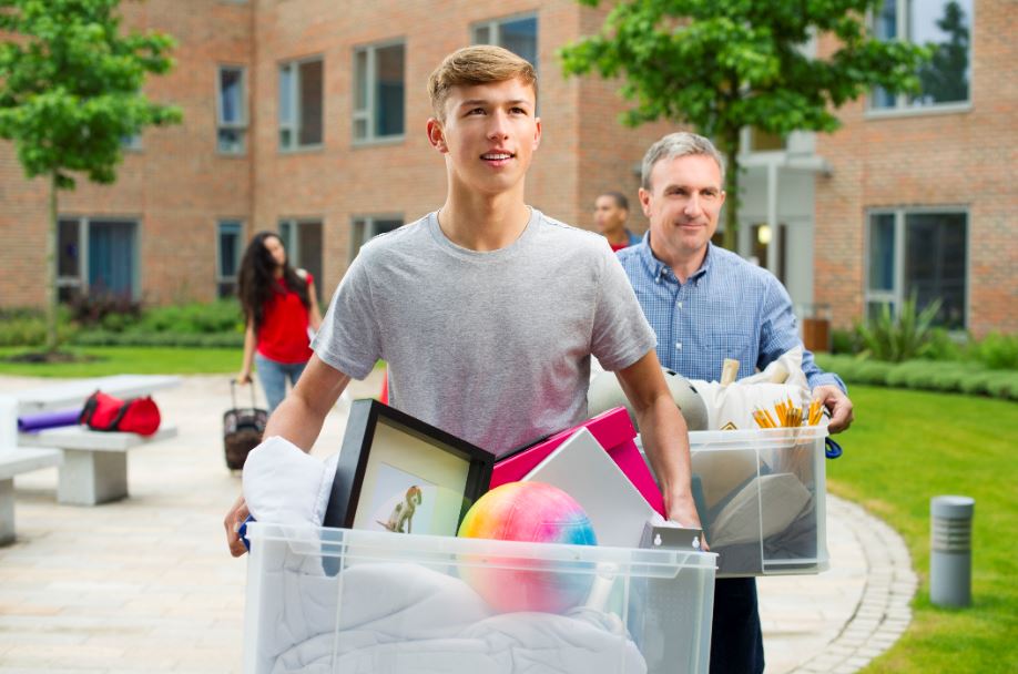 23 Must-Have Items to Pack for College