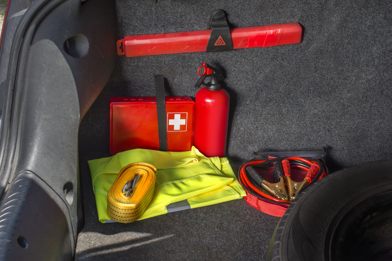 stay prepared: how to create a car emergency kit