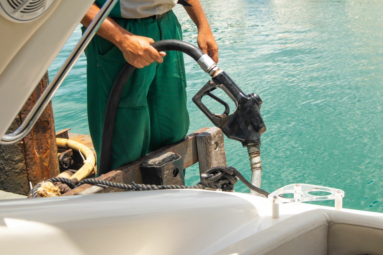 Boat Fueling 101 Why Should a Boat Gas Tank Never Be Completely Filled