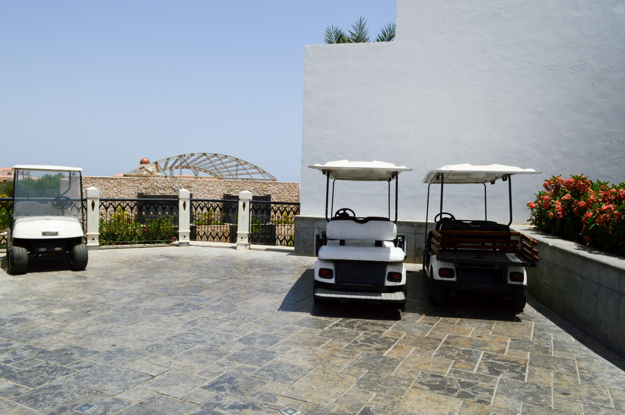How Long Can A Golf Cart Sit Without Charging? Neighbor Blog