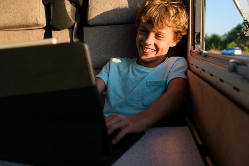 The Best RV Internet Options for RV Living & Camping - Neighbor Blog